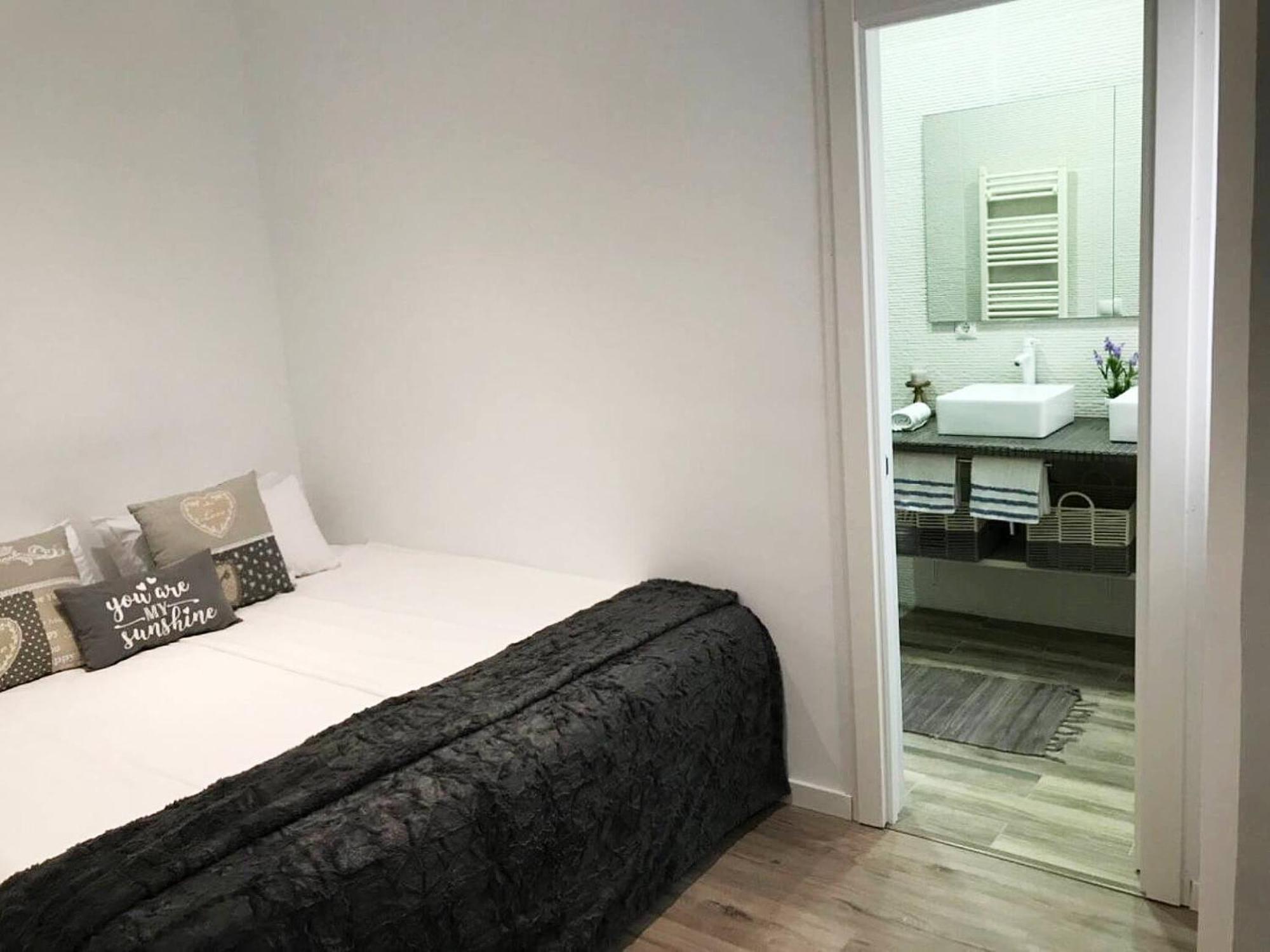 Adorable Urban Suites 大加那利岛拉斯帕尔马斯 客房 照片